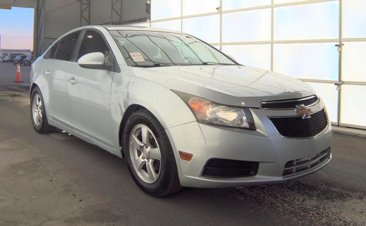 Chevrolet Cruze  2013