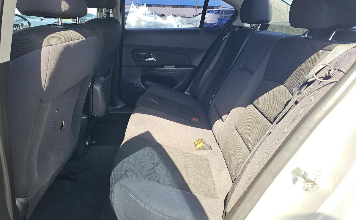 Chevrolet Cruze  2013
