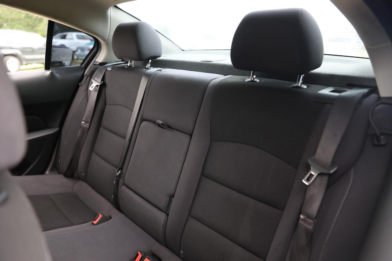Chevrolet Cruze  2013