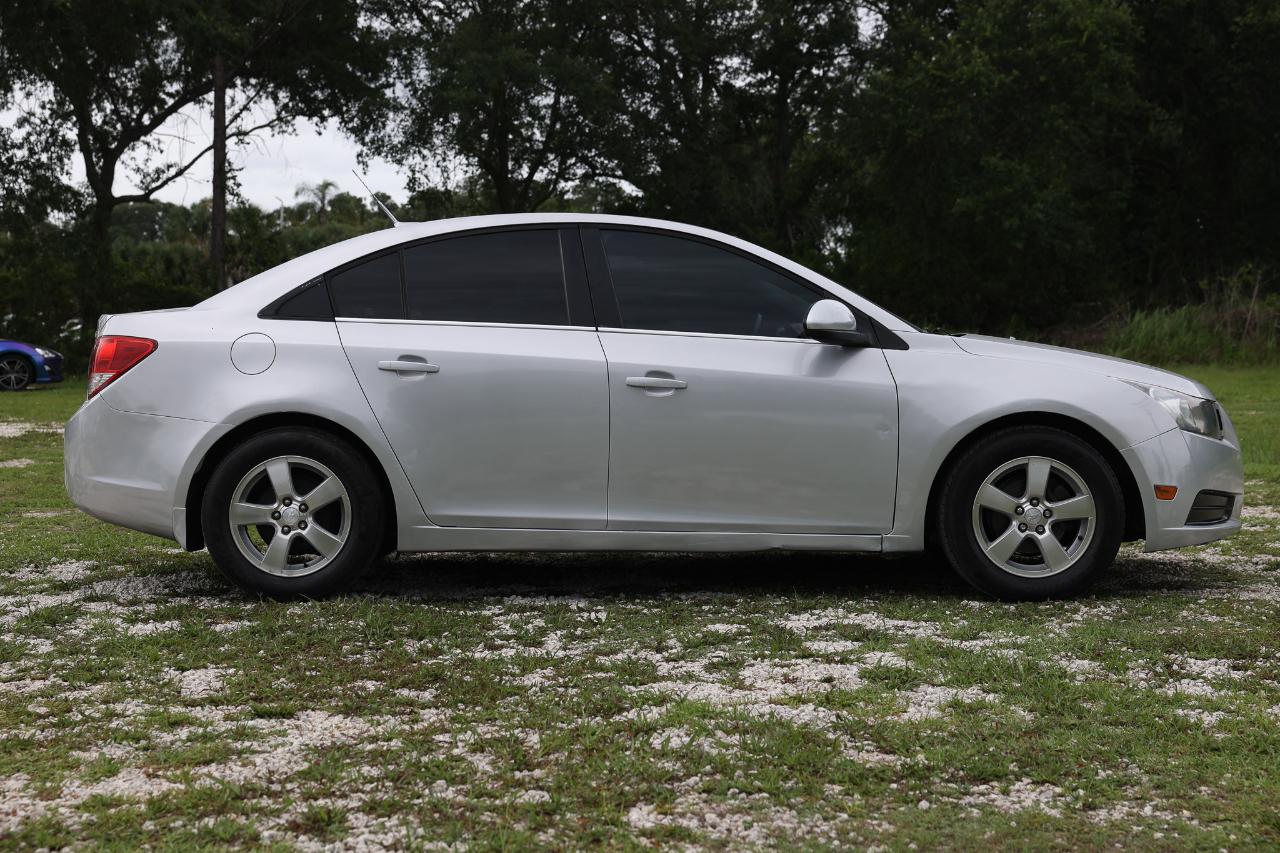 Chevrolet Cruze  2013