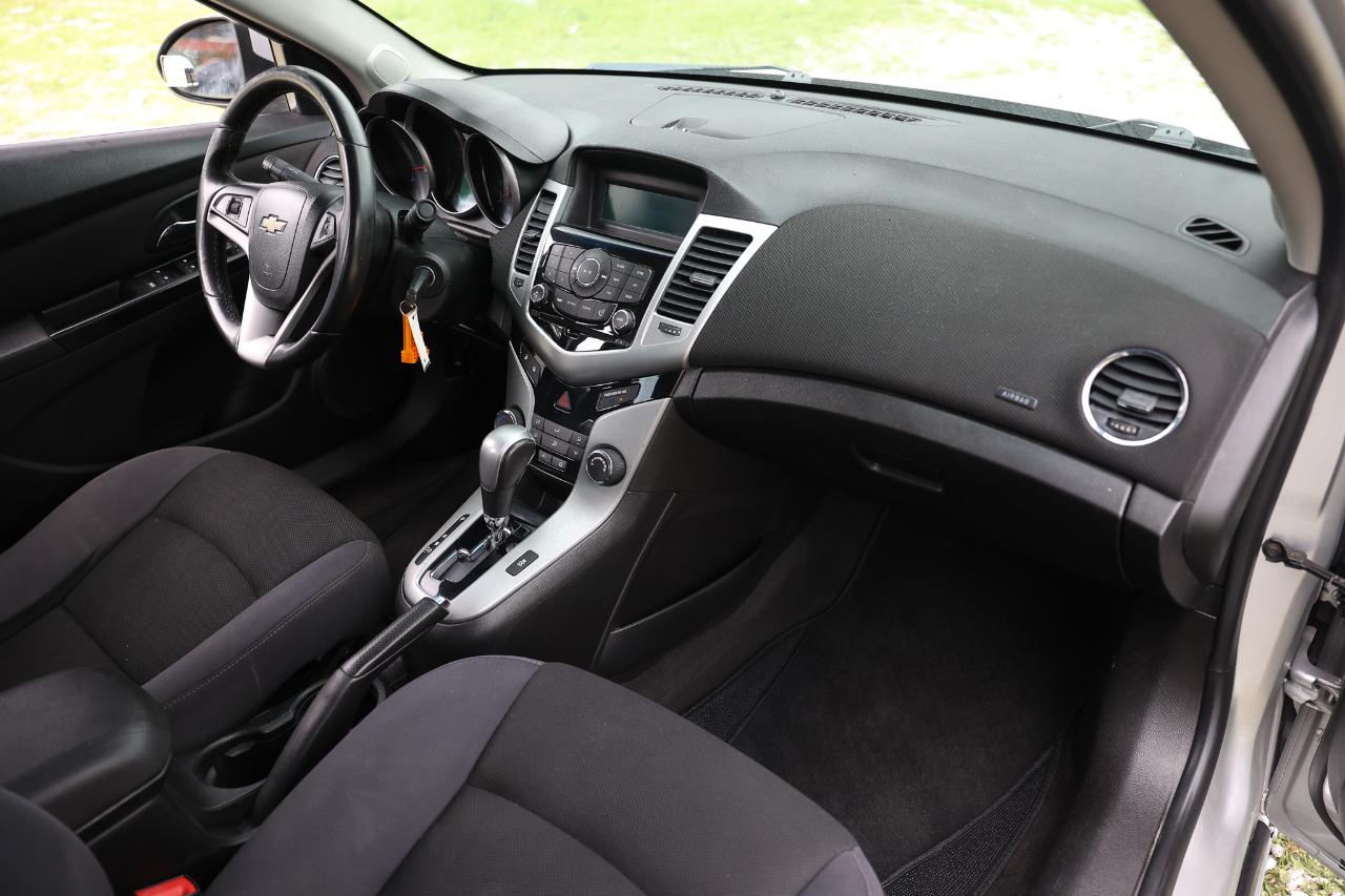 Chevrolet Cruze  2013