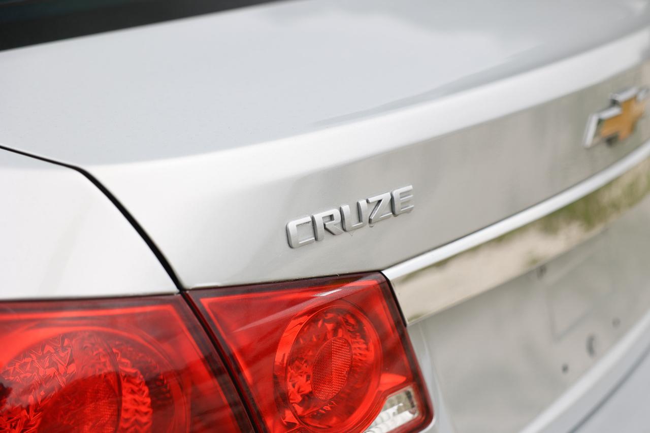 Chevrolet Cruze  2013