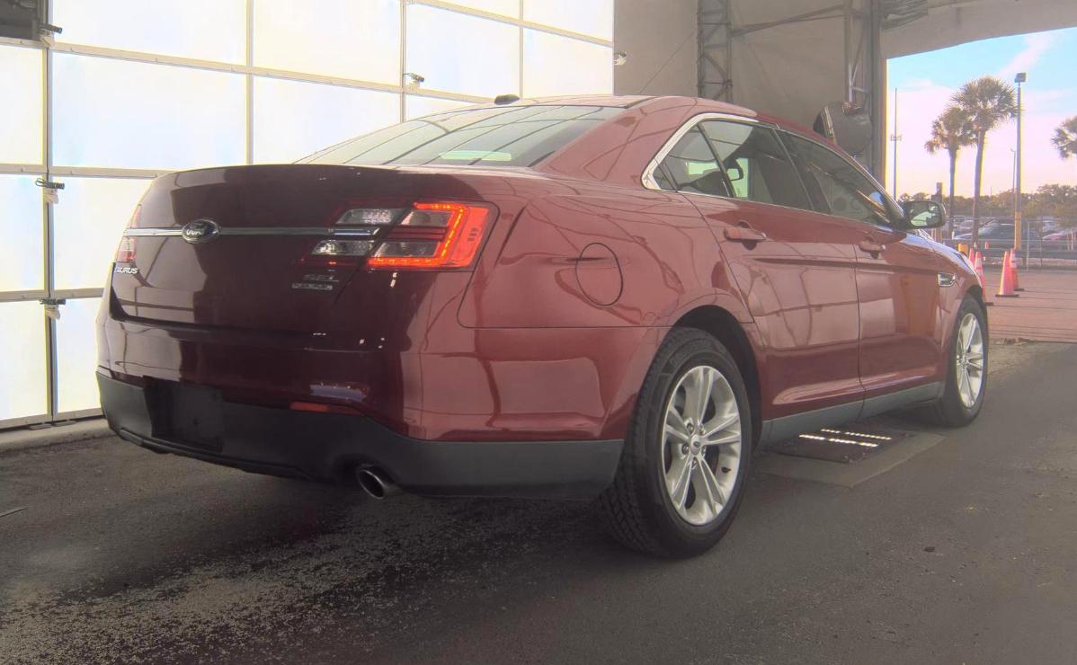 Ford Taurus  2013