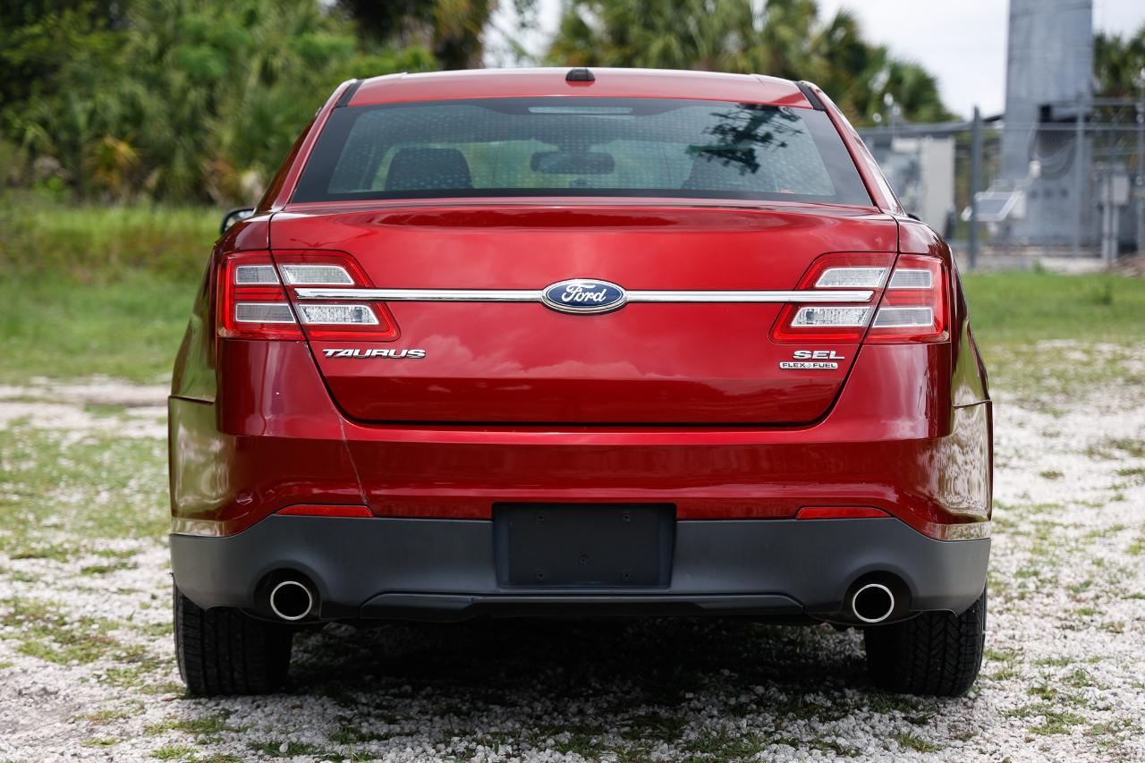 Ford Taurus  2013