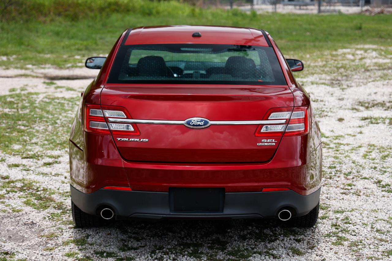 Ford Taurus  2013