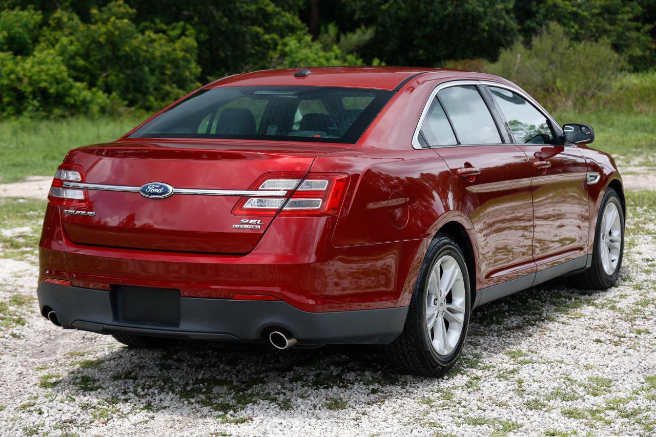 Ford Taurus  2013