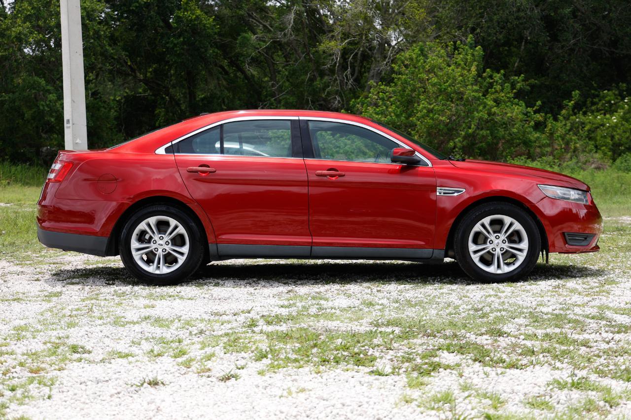 Ford Taurus  2013