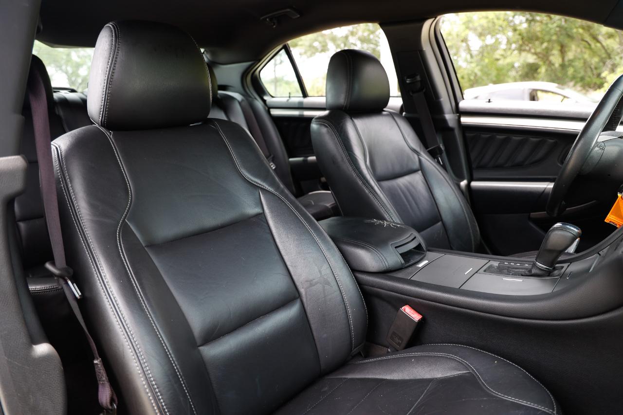 Ford Taurus  2013