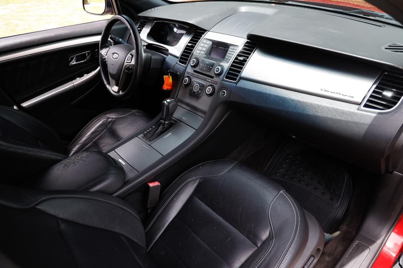 Ford Taurus  2013