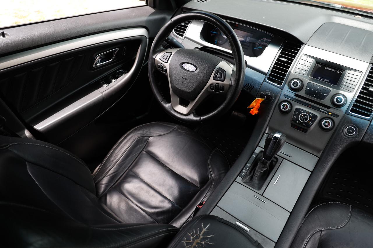 Ford Taurus  2013