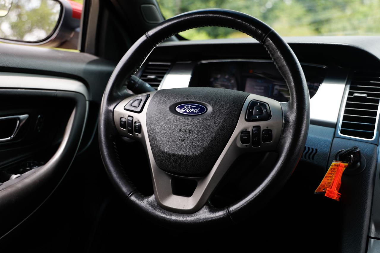 Ford Taurus  2013