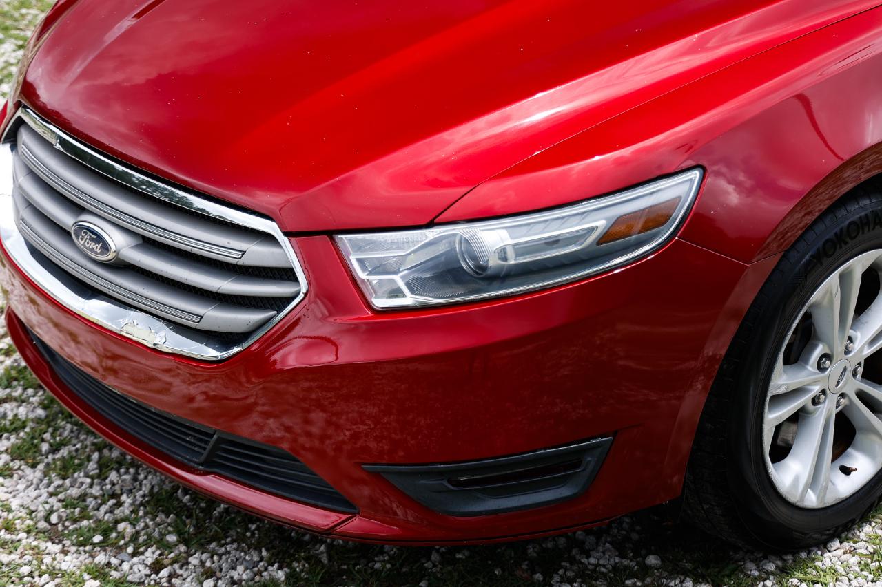 Ford Taurus  2013