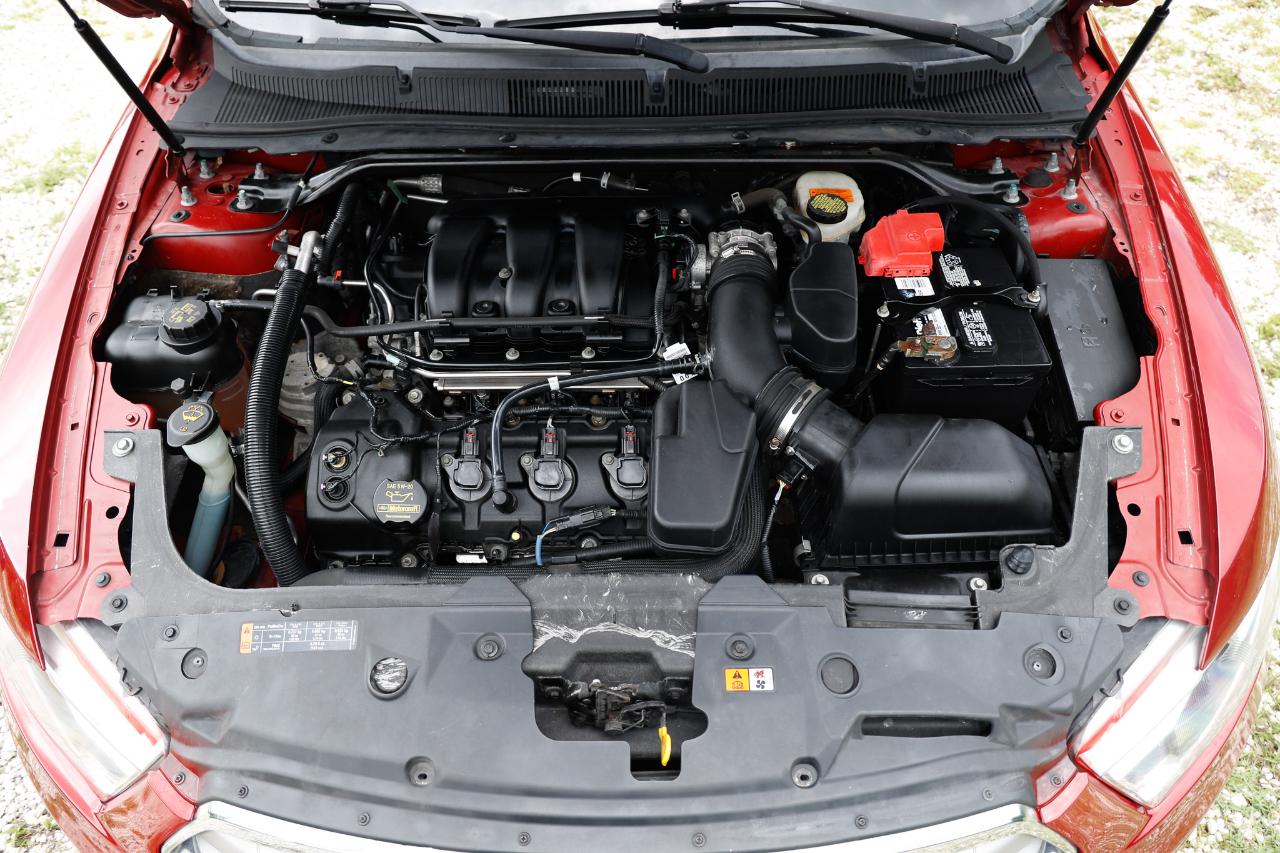 Ford Taurus  2013