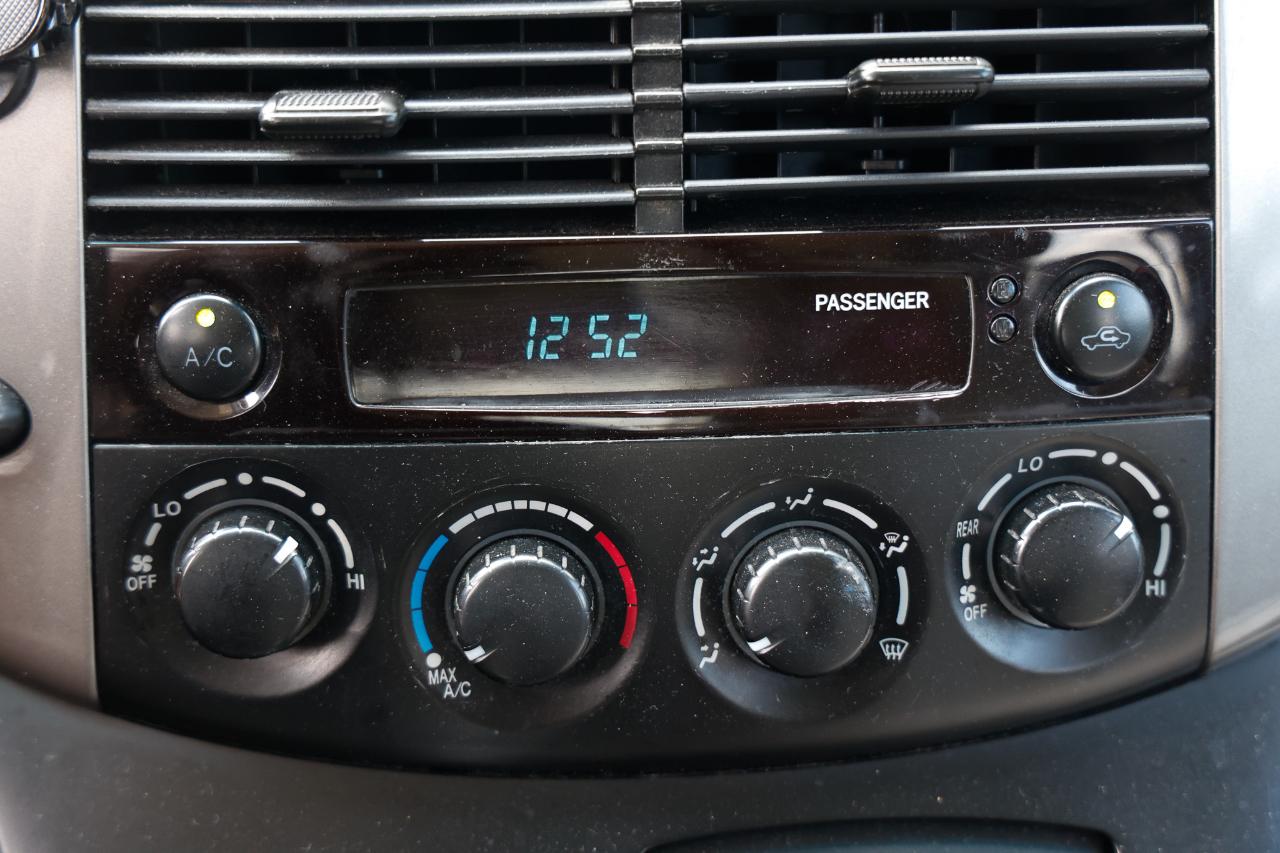 Toyota Sienna  2010