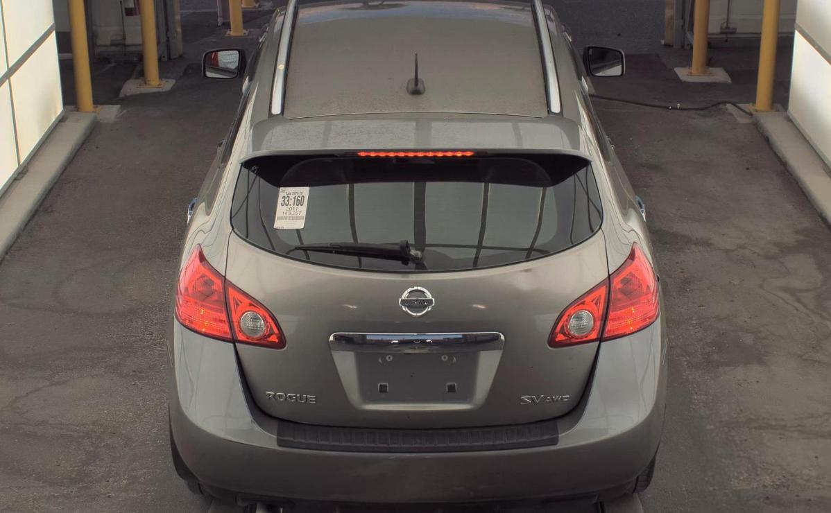 Nissan Rogue  2011
