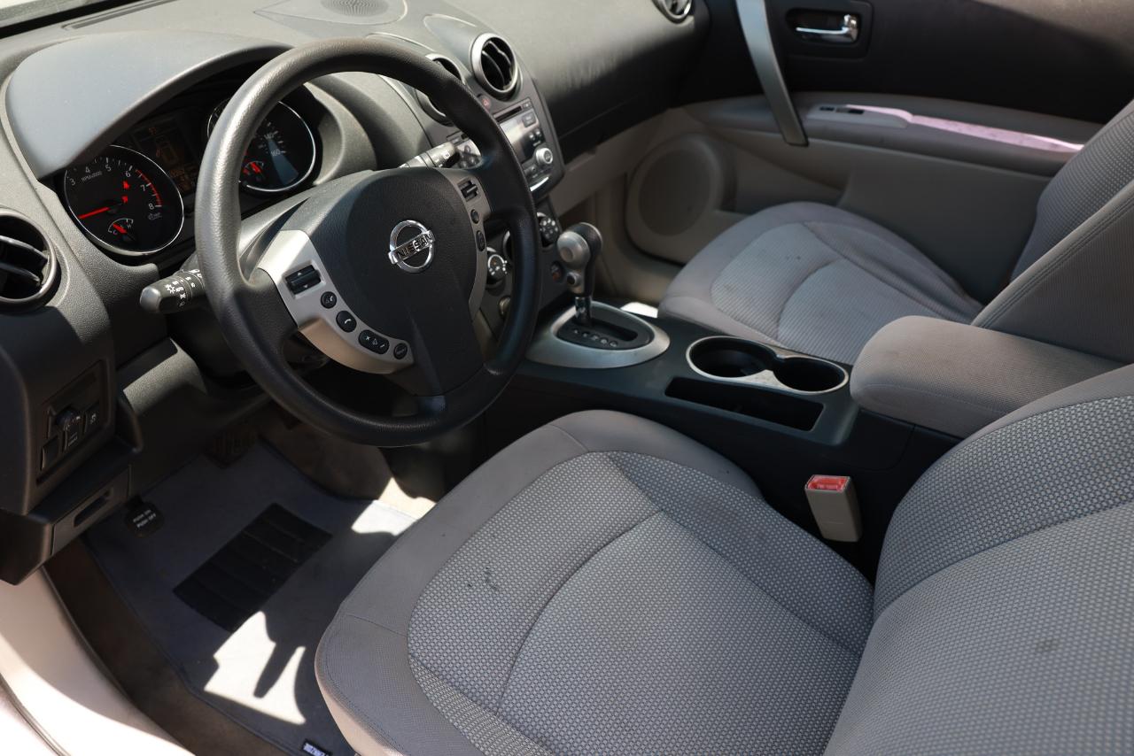 Nissan Rogue  2011