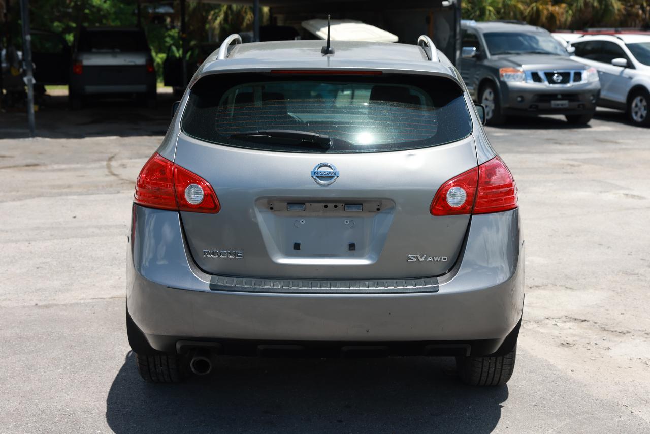 Nissan Rogue  2011