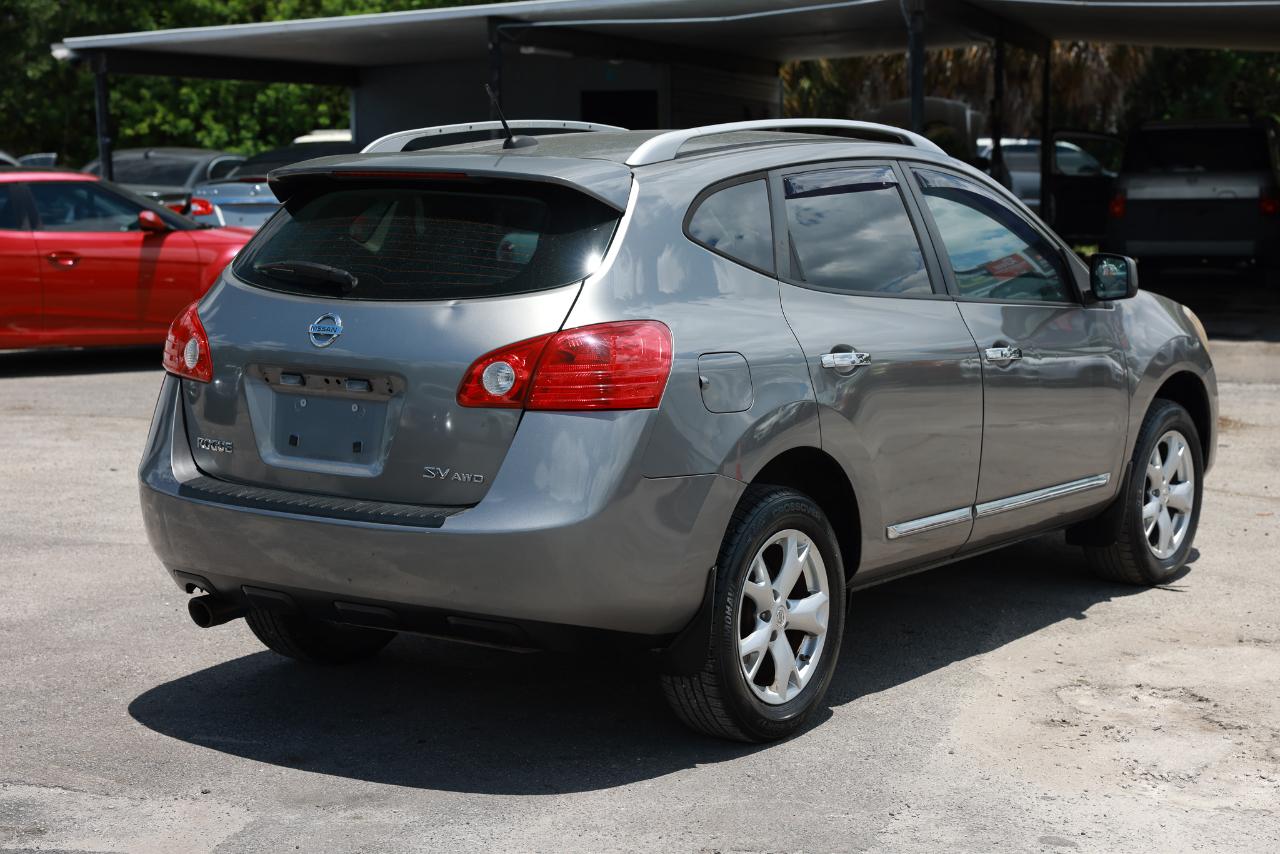 Nissan Rogue  2011