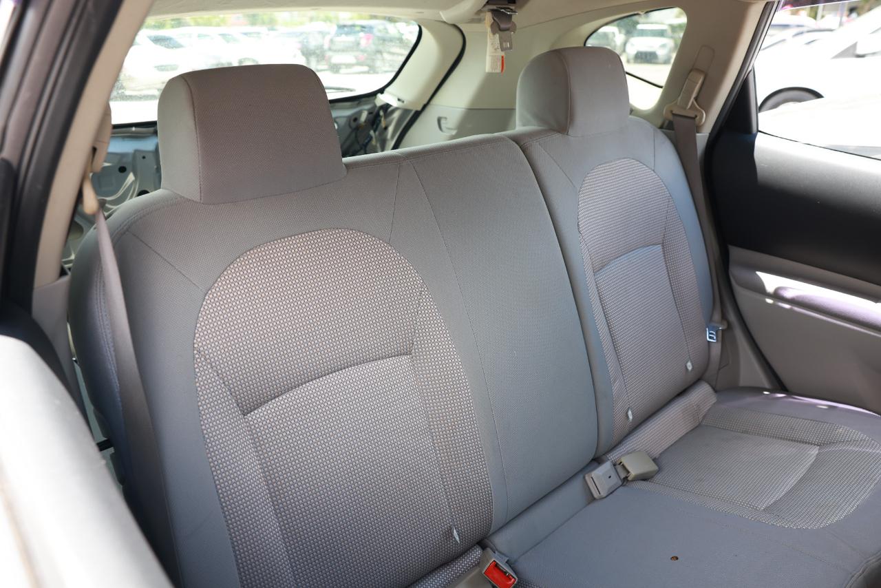 Nissan Rogue  2011