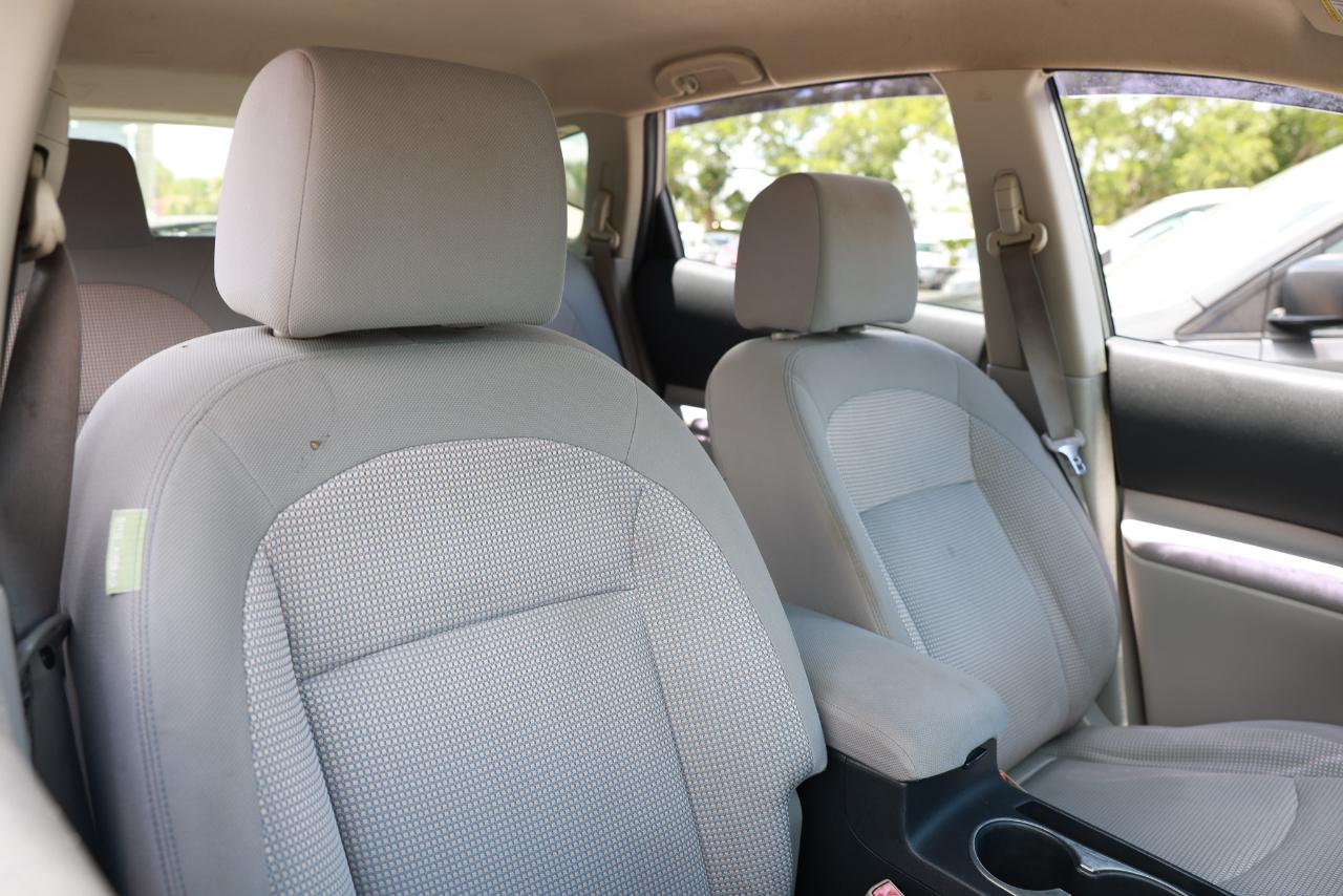 Nissan Rogue  2011
