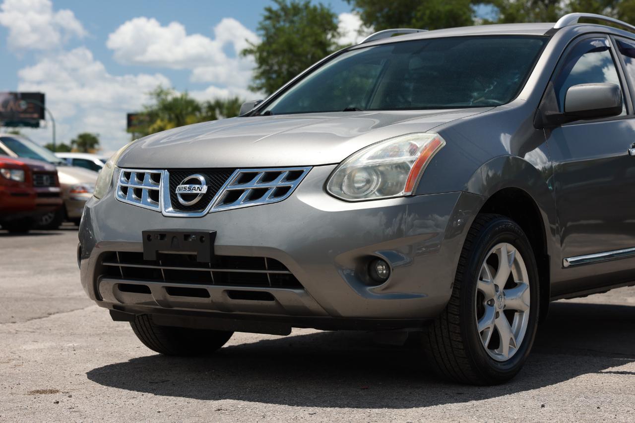 Nissan Rogue  2011