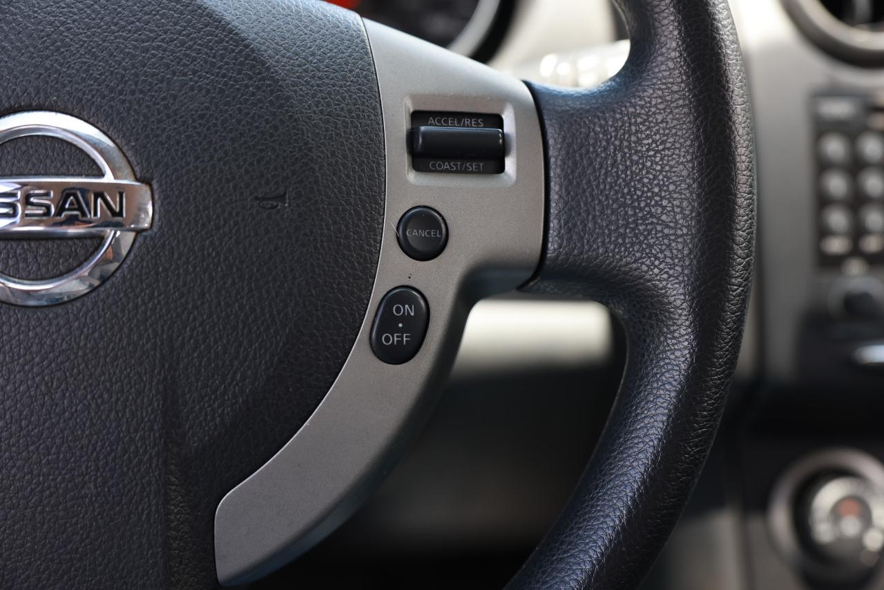 Nissan Rogue  2011
