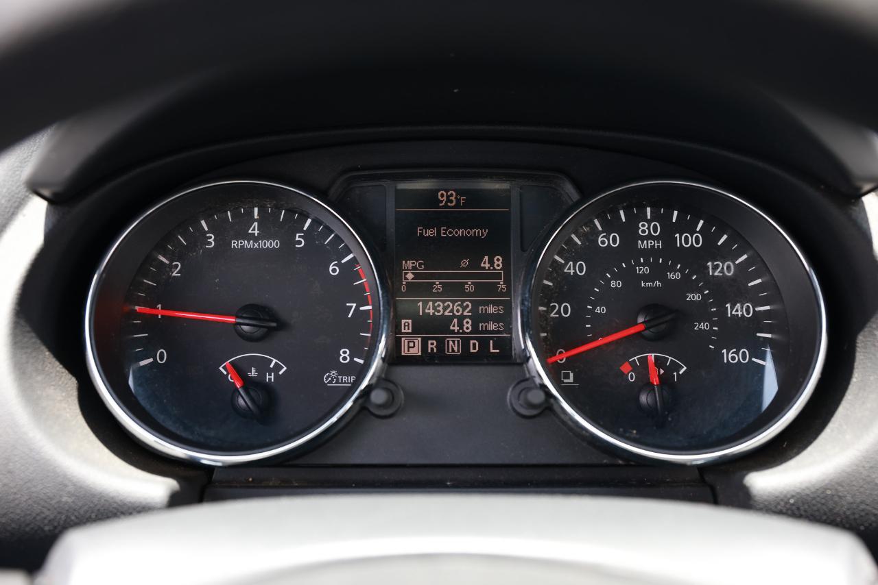 Nissan Rogue  2011
