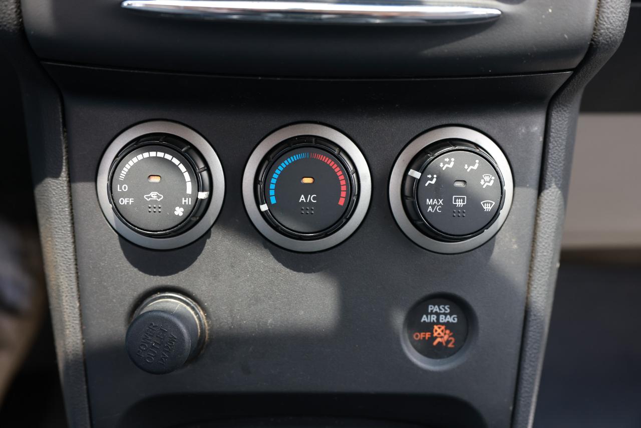 Nissan Rogue  2011
