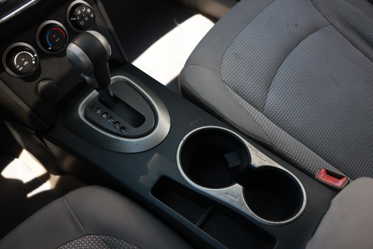 Nissan Rogue  2011