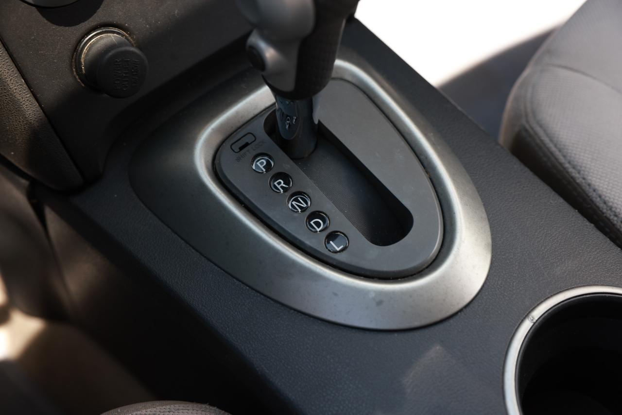 Nissan Rogue  2011