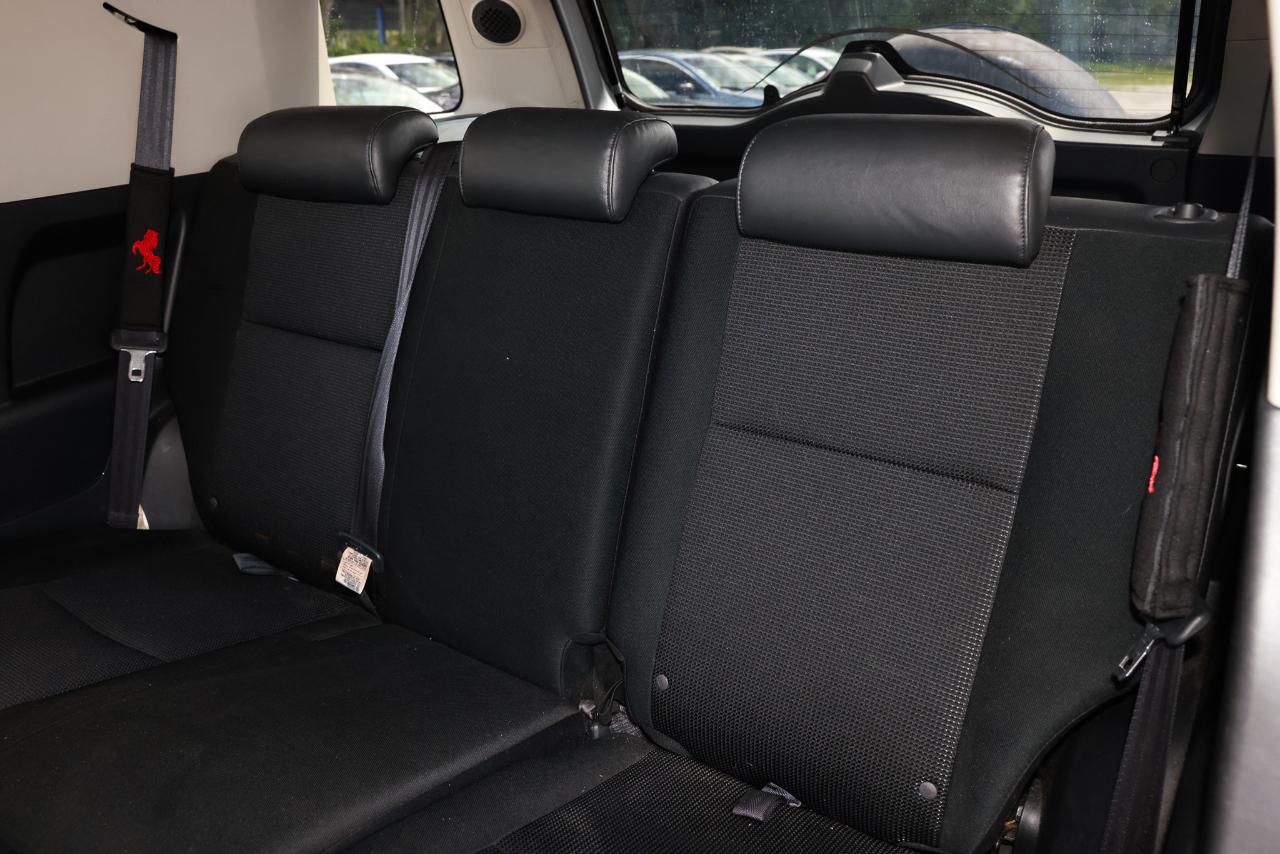 Toyota FJ Cruiser  2007