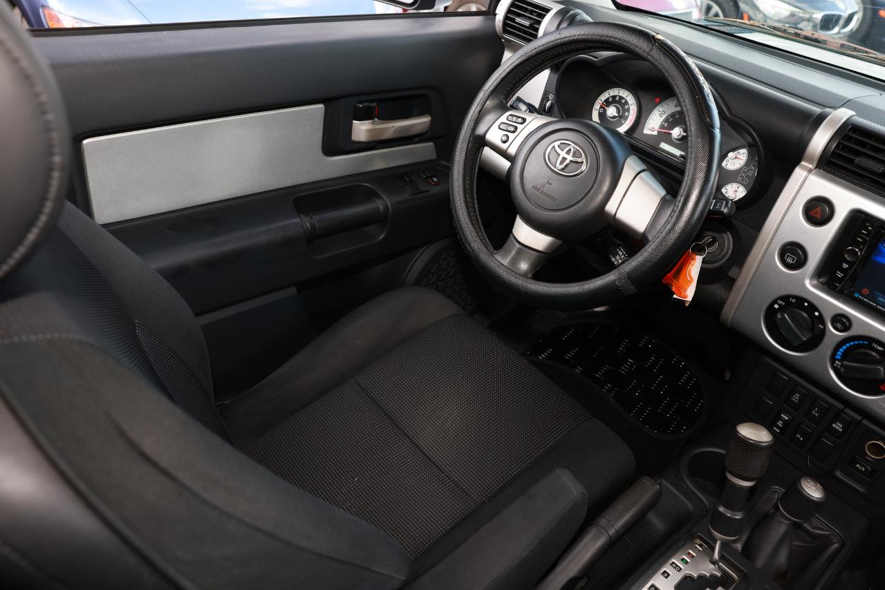 Toyota FJ Cruiser  2007