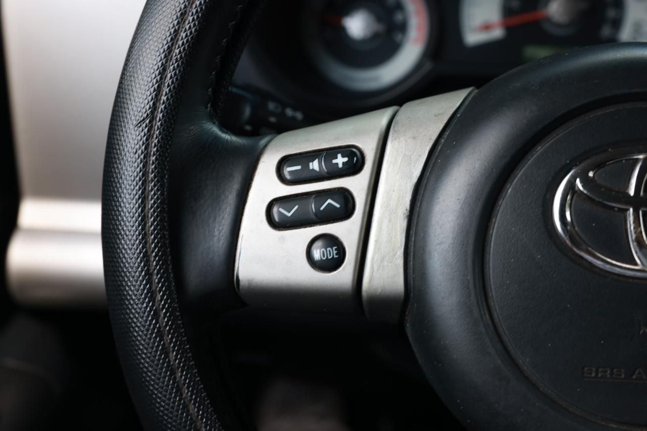 Toyota FJ Cruiser  2007