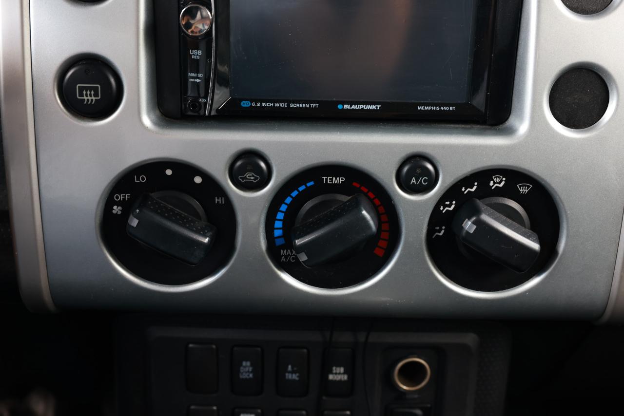 Toyota FJ Cruiser  2007