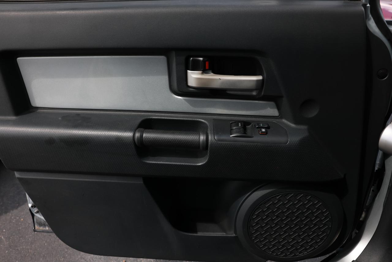 Toyota FJ Cruiser  2007