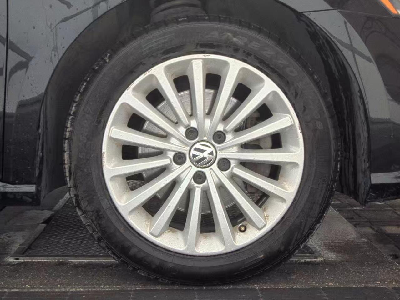 Volkswagen Passat  2017