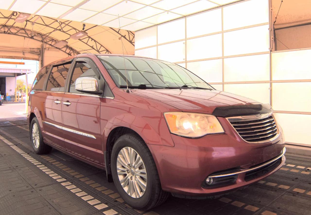 Chrysler Town & Country  2014