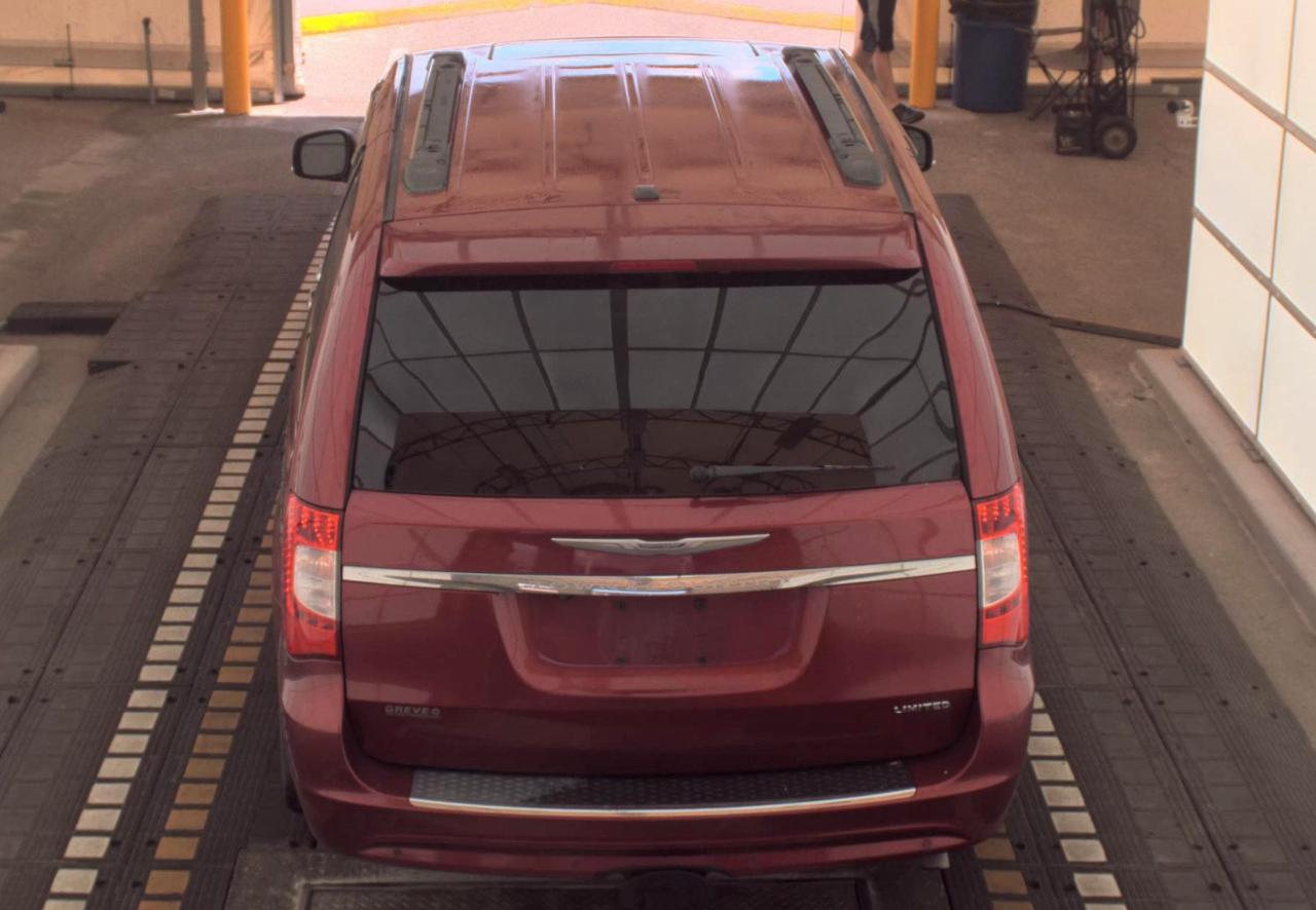 Chrysler Town & Country  2014