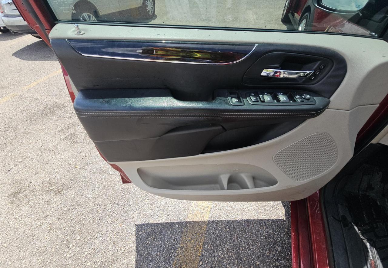 Chrysler Town & Country  2014