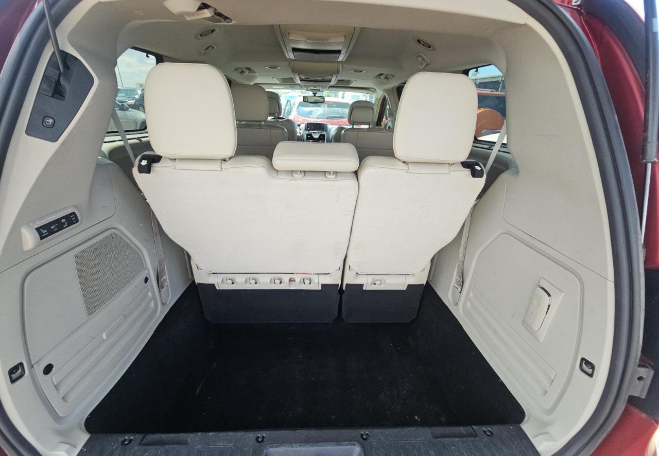 Chrysler Town & Country  2014