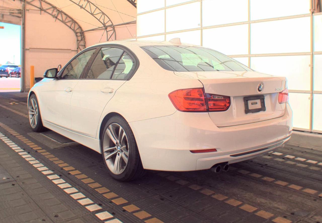 BMW 328i  2014