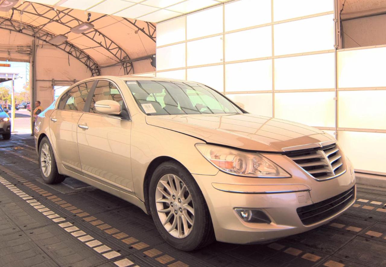 Hyundai Genesis  2011