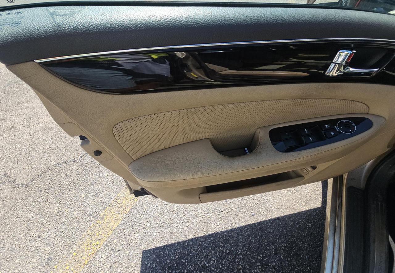 Hyundai Genesis  2011