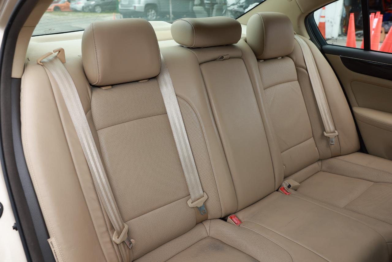 Hyundai Genesis  2011