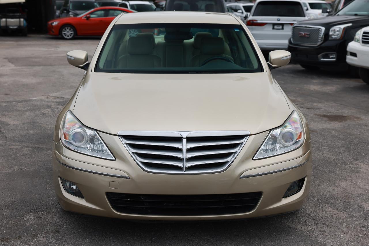 Hyundai Genesis  2011