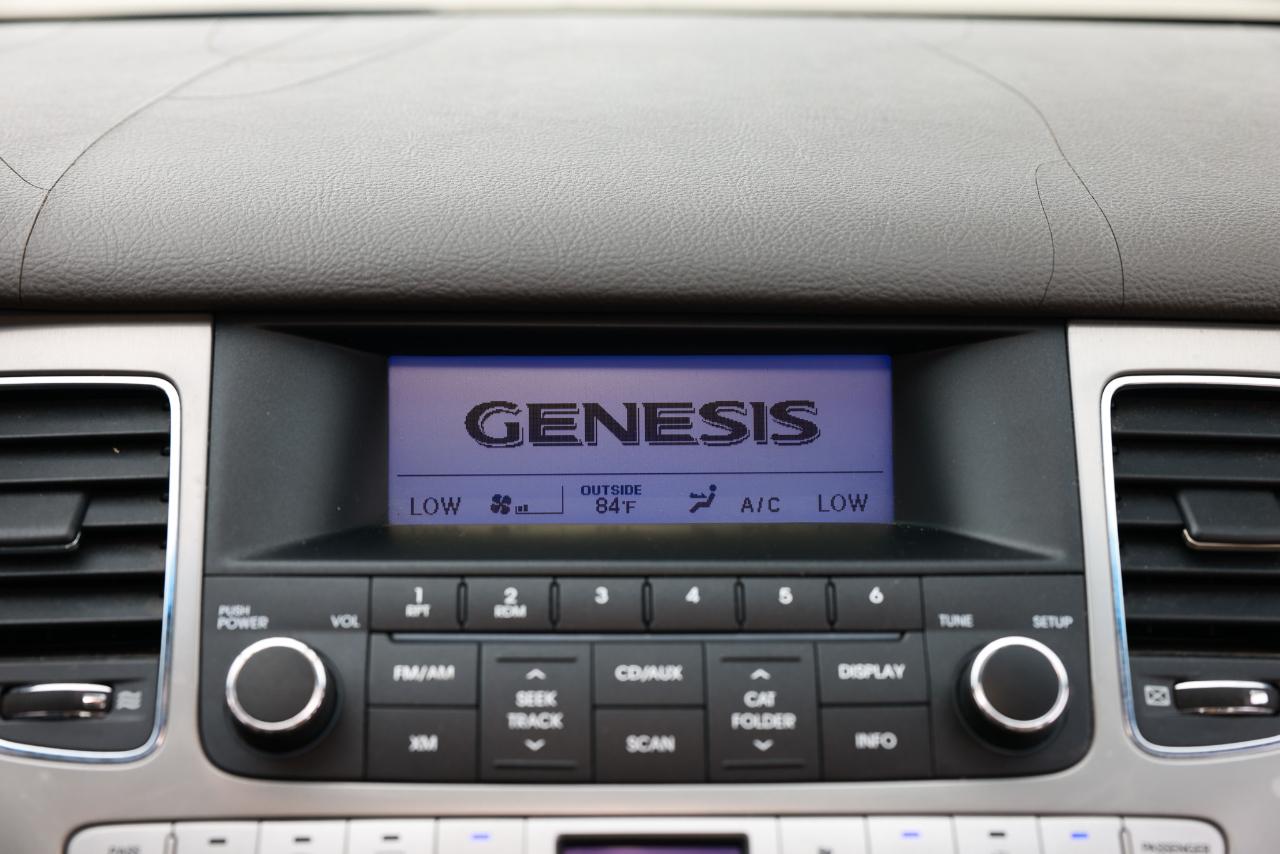 Hyundai Genesis  2011