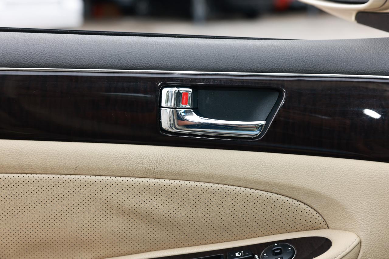 Hyundai Genesis  2011