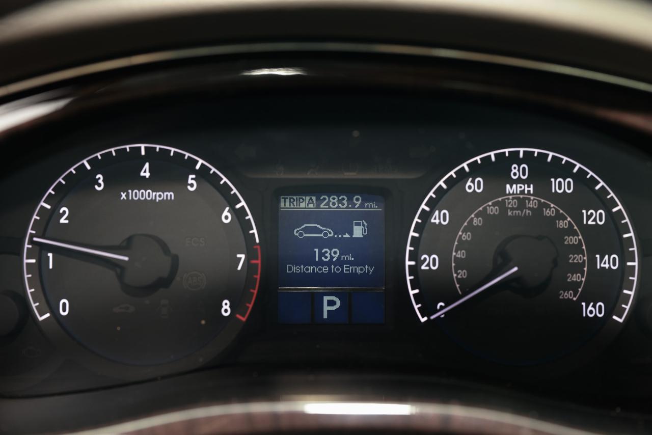 Hyundai Genesis  2011