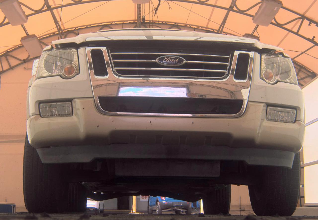 Ford Explorer  2010