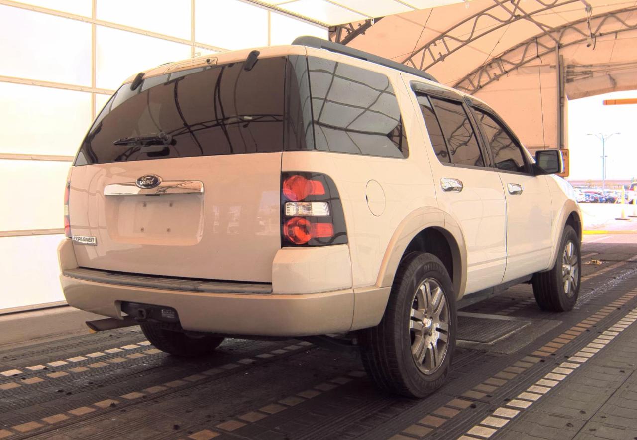 Ford Explorer  2010